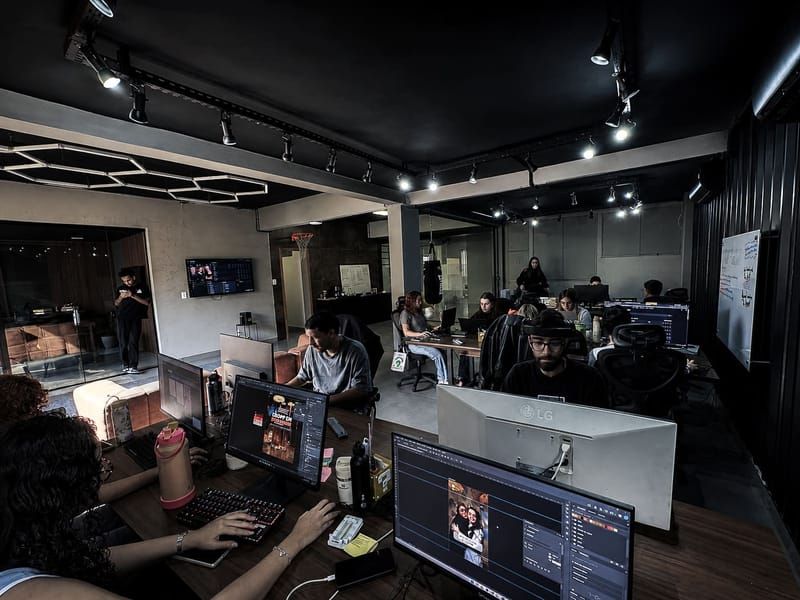 Bastidores da operação da Cut Creative